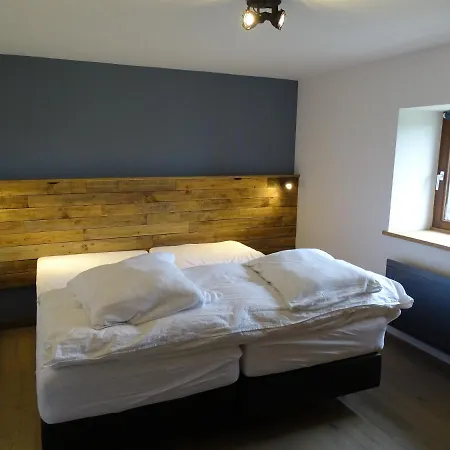 Ferienhaus Au Frene Centenaire